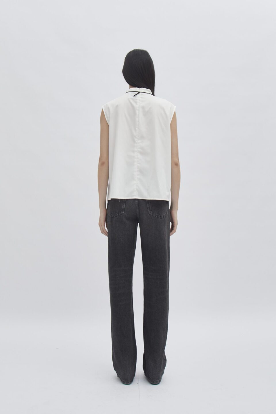 Still Top In White - Image 5