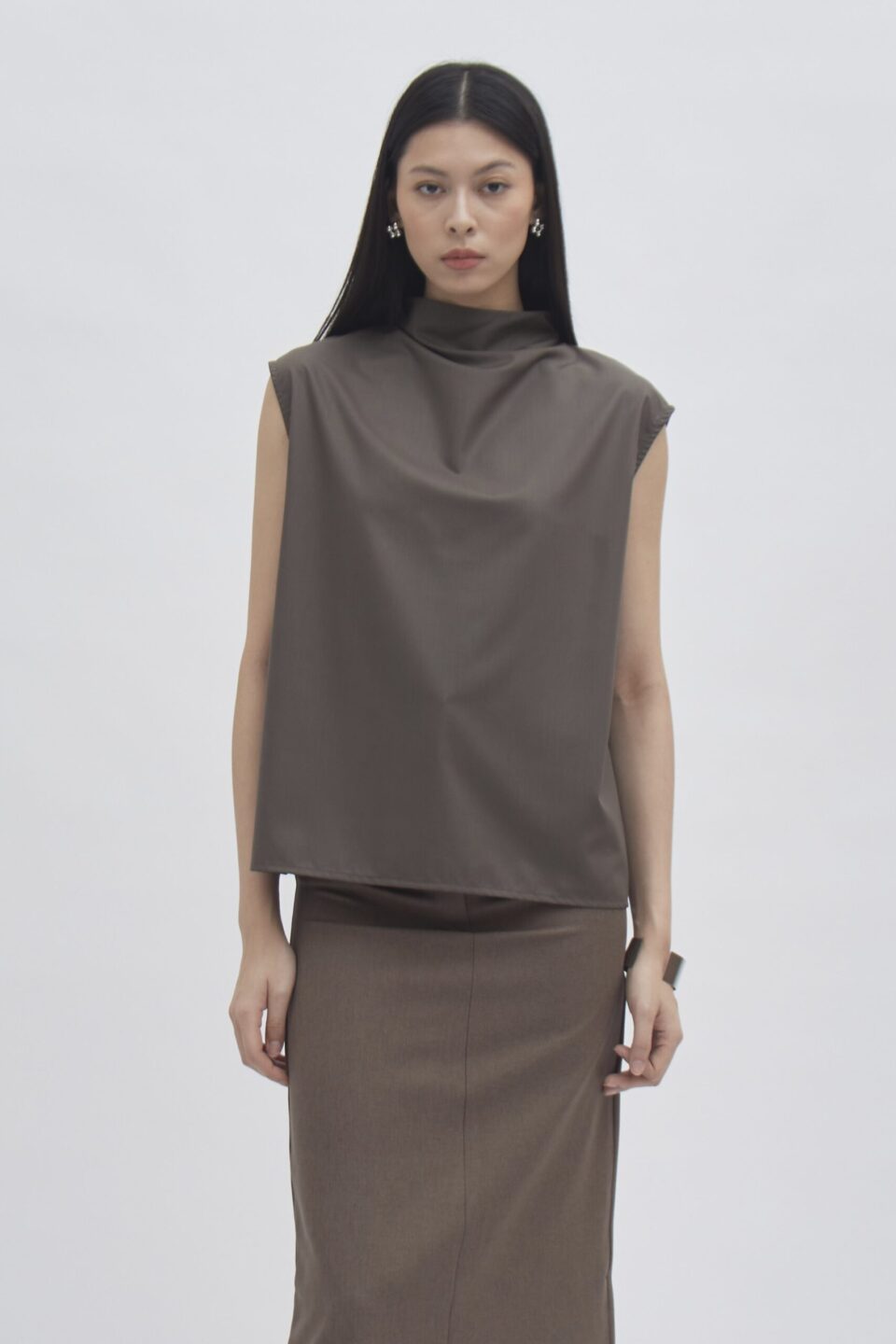 Still Top In Earthstone - Image 2