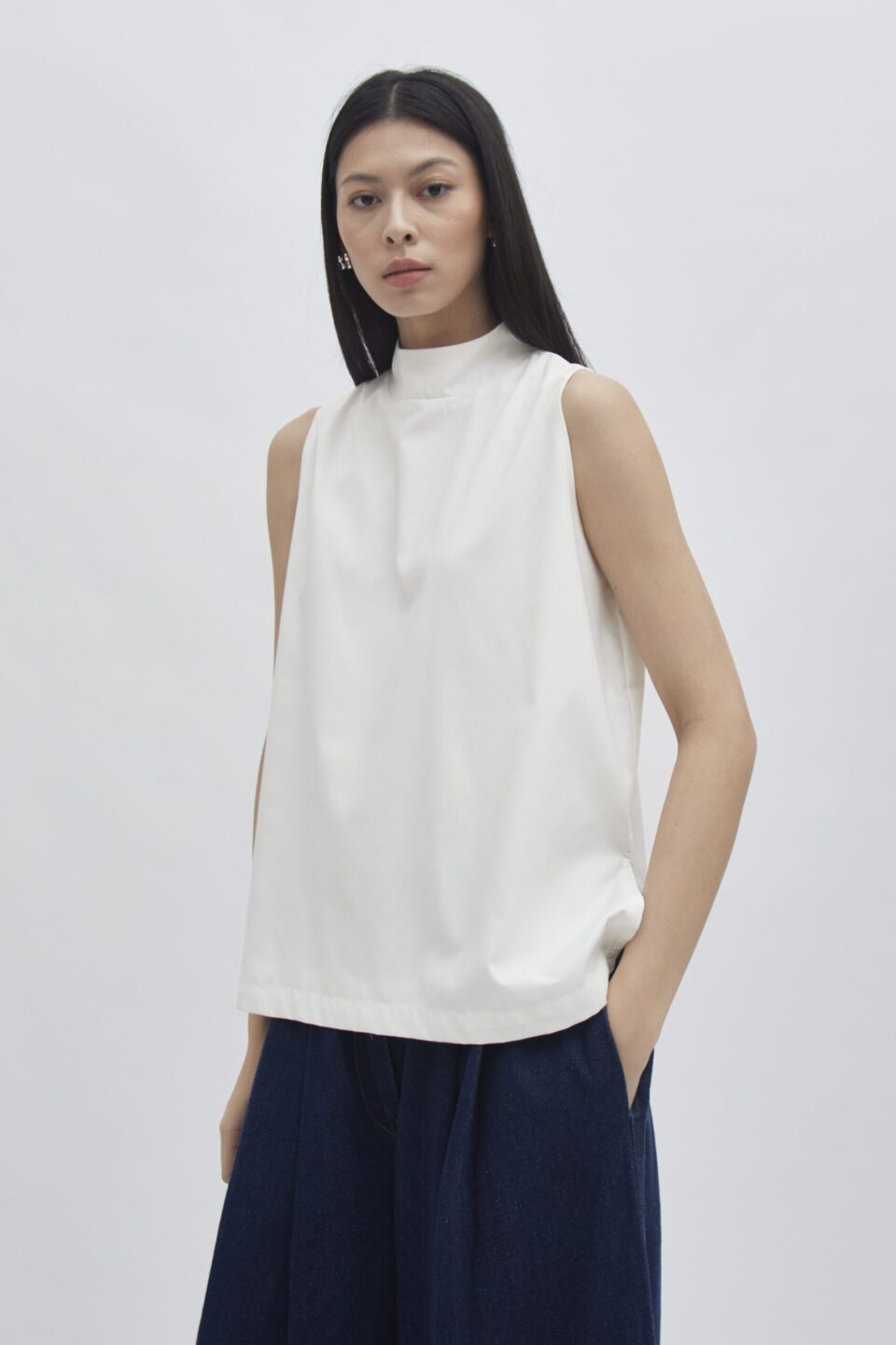Column Top In White