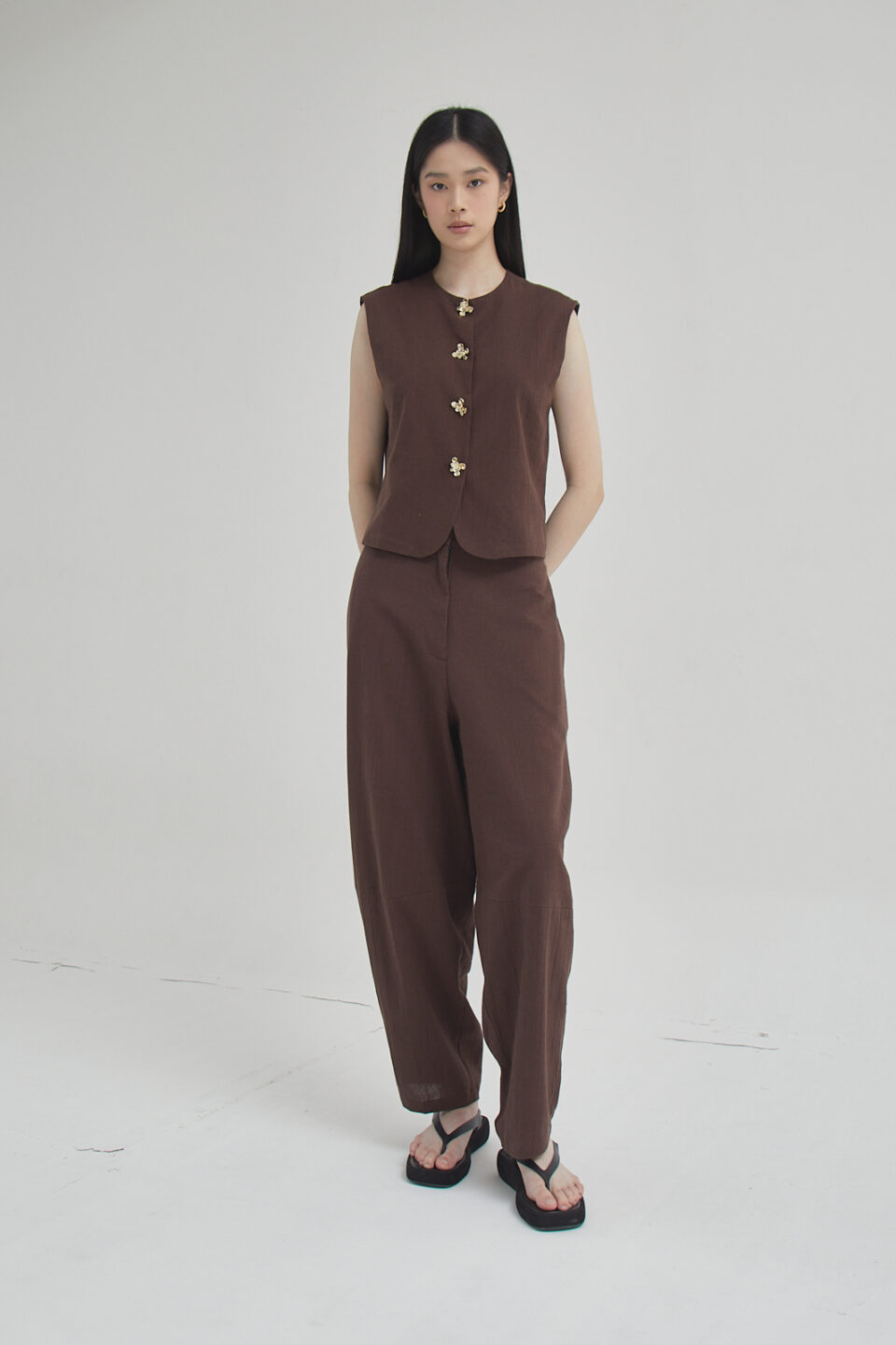 Curve Pants Brown - Image 3
