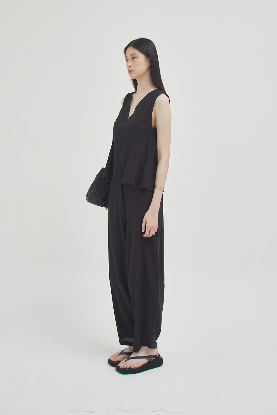 Angle Top Black - Image 3