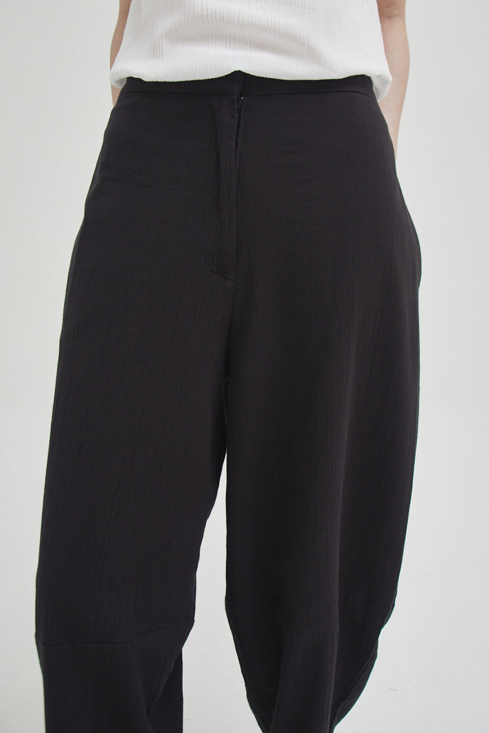 Curve Pants Black - Image 7