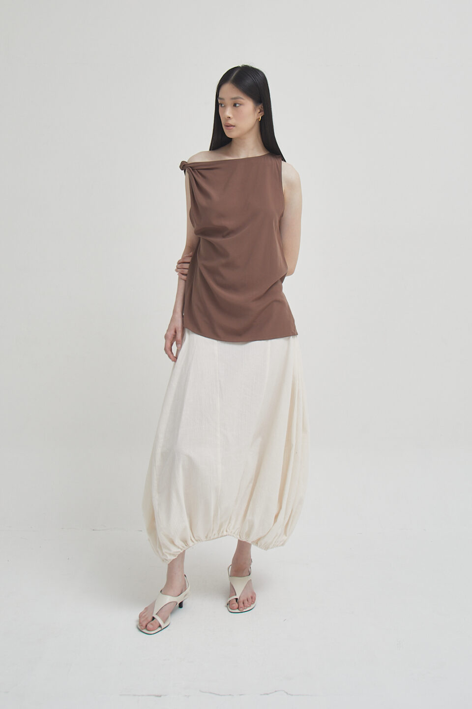 Knot Top Chocolate - Image 3