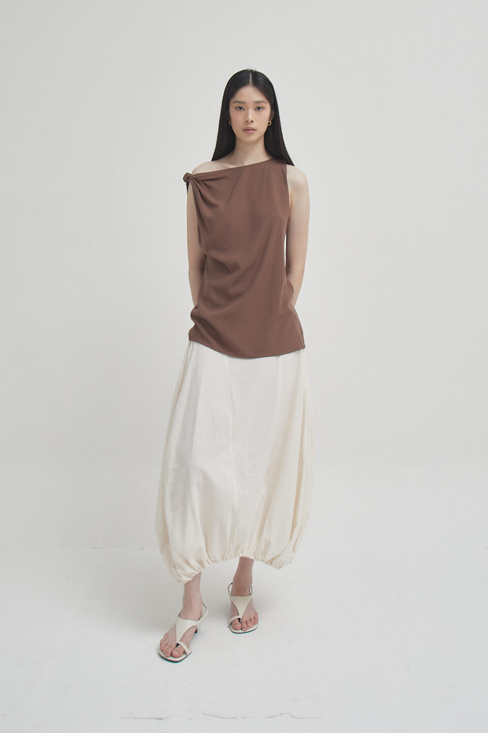 Knot Top Chocolate - Image 2