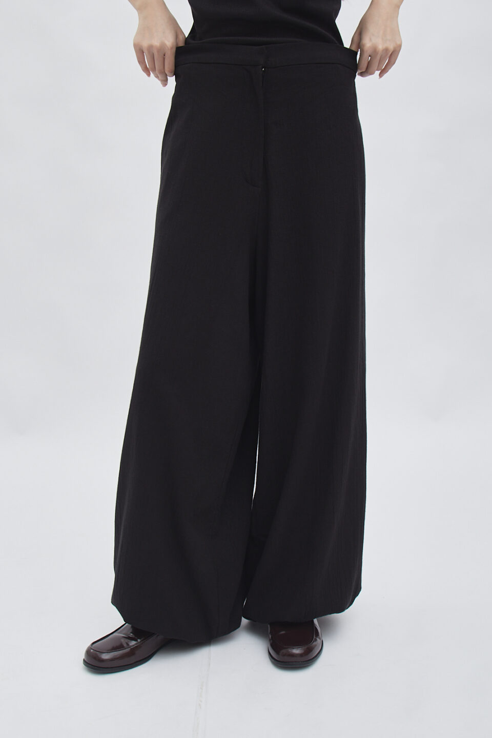 Aalto Ballon Pants Black - Image 10