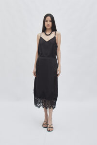 Veil sateen skirt black
