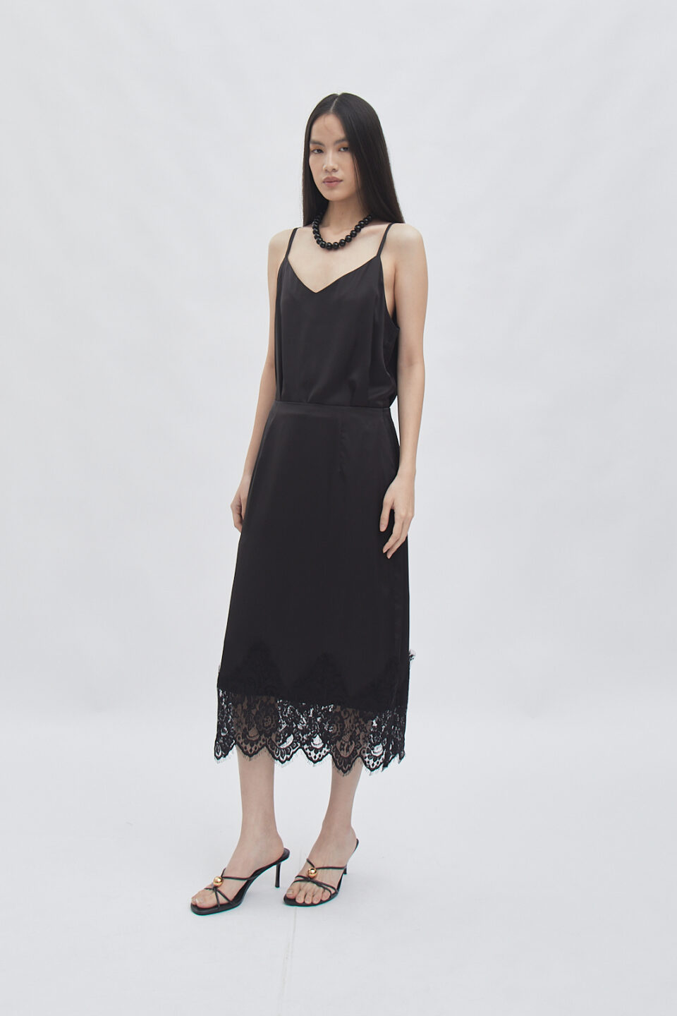 Veil sateen skirt black - Image 3