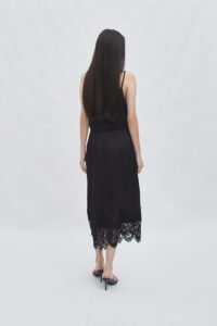 Veil sateen skirt black