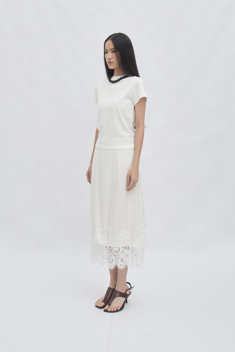 Veil sateen skirt broken white - Image 3
